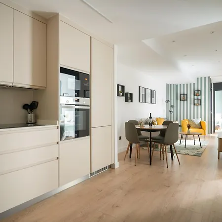 Apartamento Con Gimnasio Cerca Playa De Canteras D3a